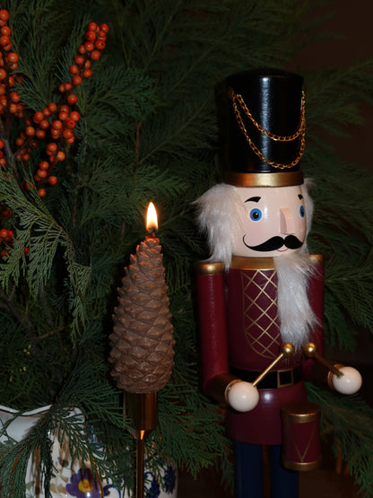 Candle 'Fir cone'